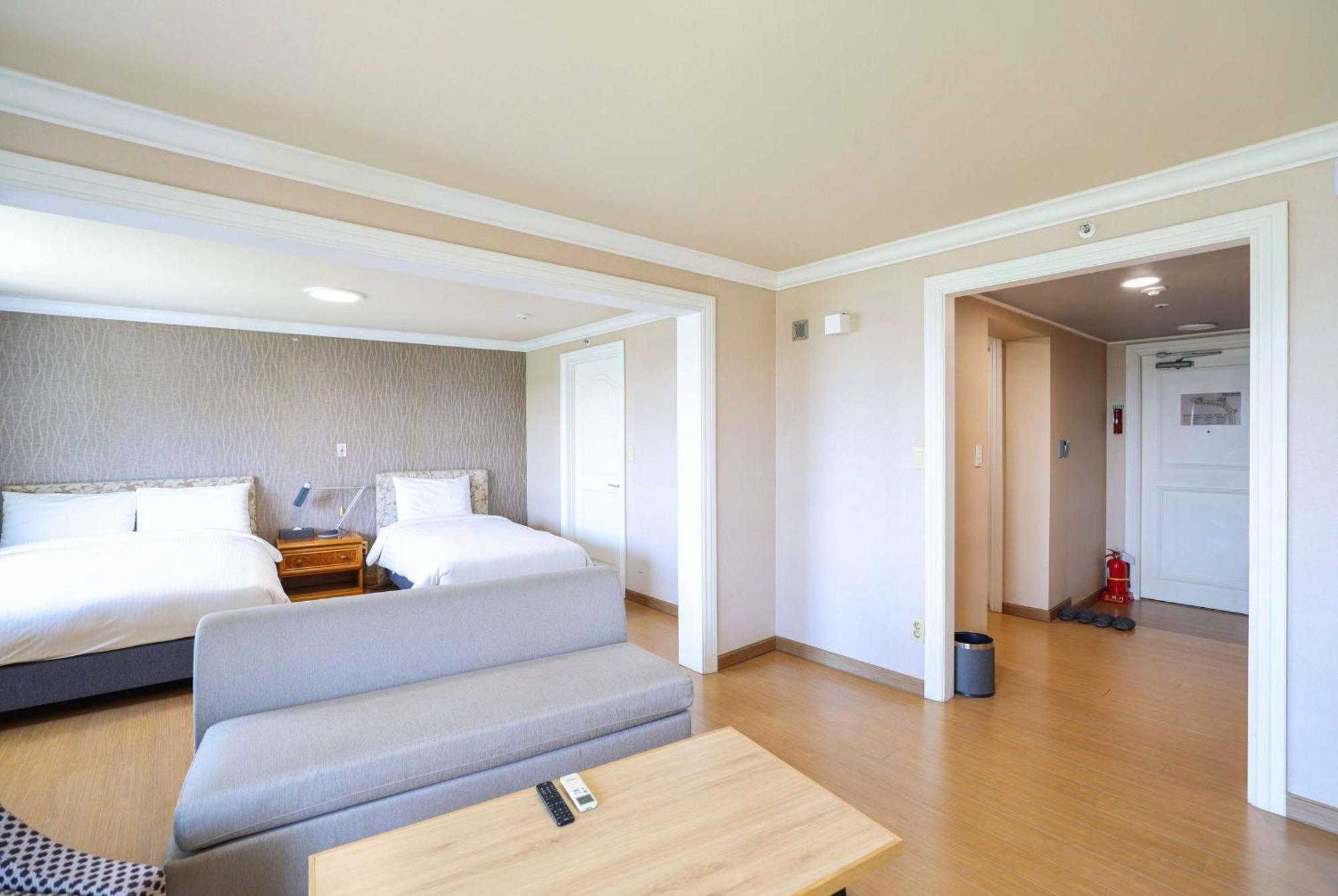 La Vie Dor Hotel And Resort, Trademark Collection By Wyndham Hwaseong Esterno foto