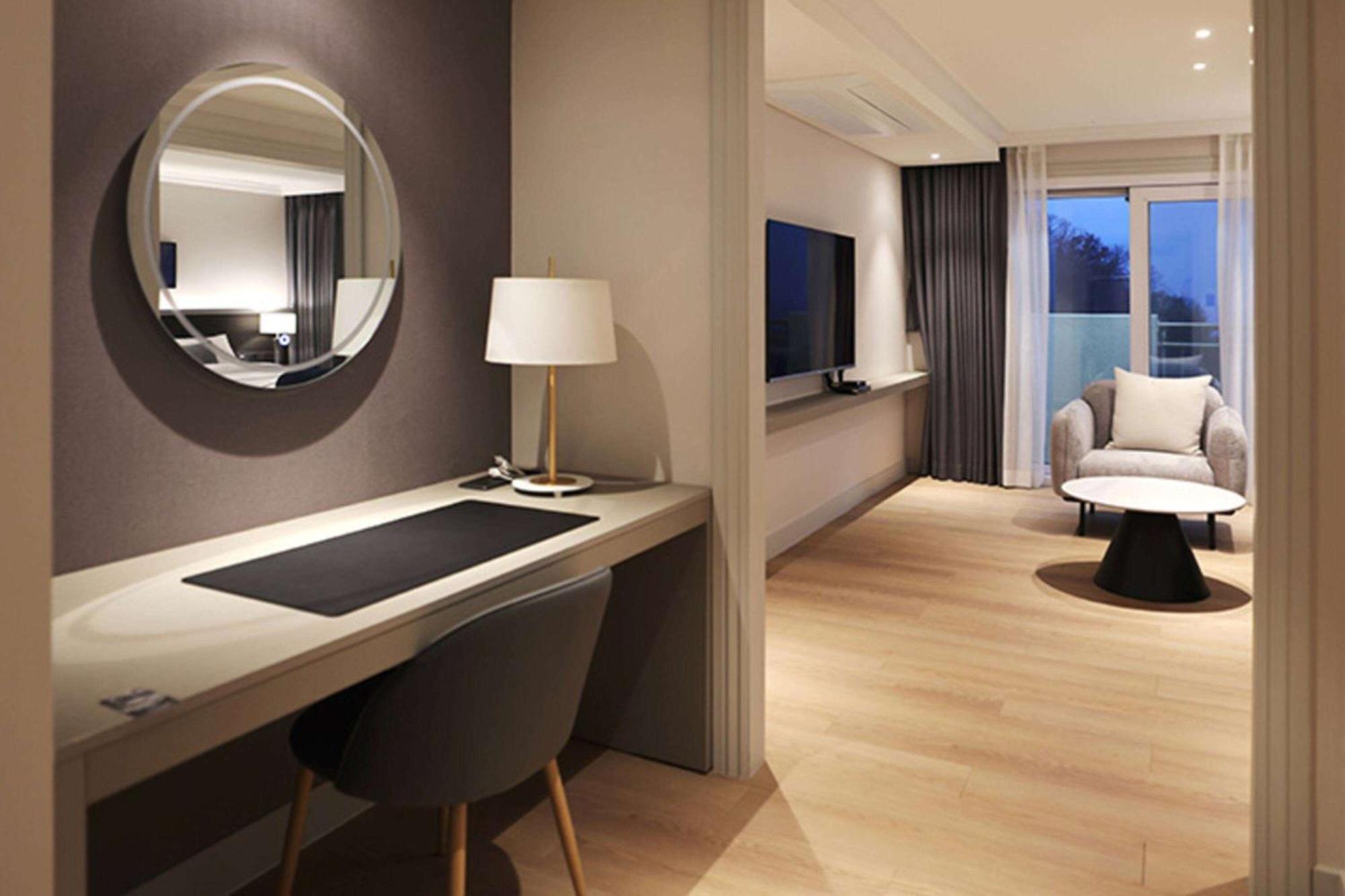 La Vie Dor Hotel And Resort, Trademark Collection By Wyndham Hwaseong Esterno foto