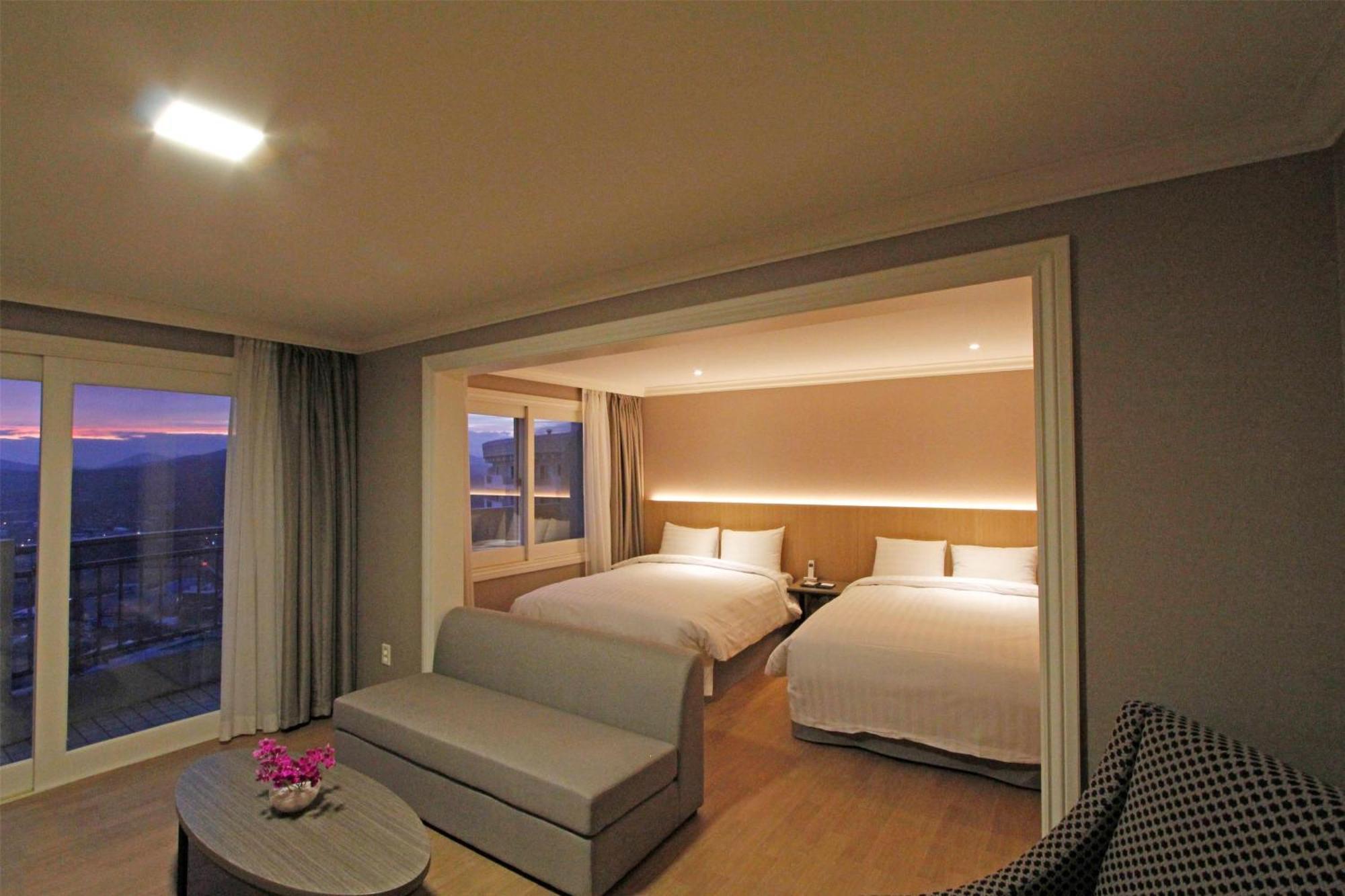La Vie Dor Hotel And Resort, Trademark Collection By Wyndham Hwaseong Esterno foto